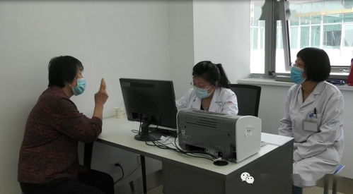 開診首日現(xiàn)場直擊 專家精確診治與暖心服務(wù)贏得群眾歡喜點(diǎn)贊，診斷技術(shù)研發(fā)助力醫(yī)療升級(jí)